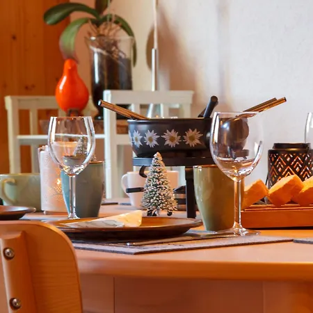 Dahlia By Interhome *