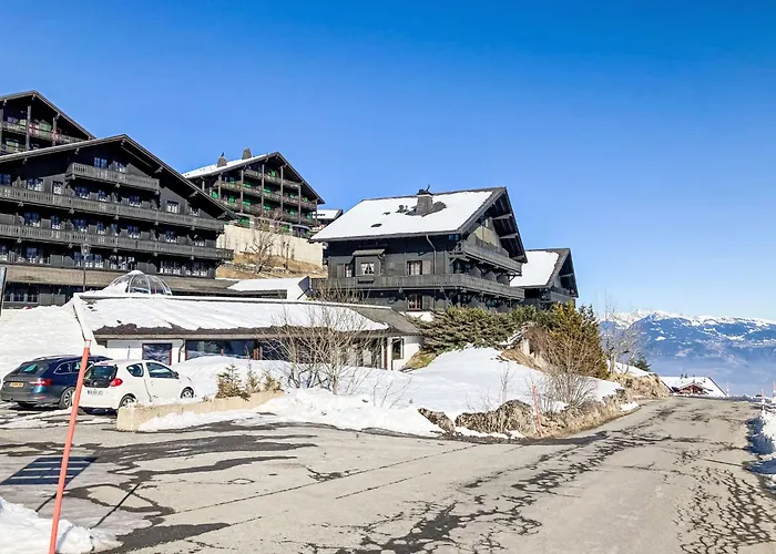 Dahlia By Interhome *